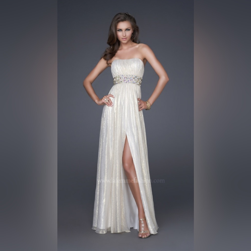 La Femme Strapless Embellished Cream/Gold Gown (Size 0)